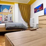 Apartman Behind On The Canalside Velence